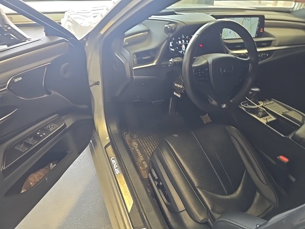 Used 2019 Lexus ES 350 F Sport w/ Accessory Package 2 FWD image 6