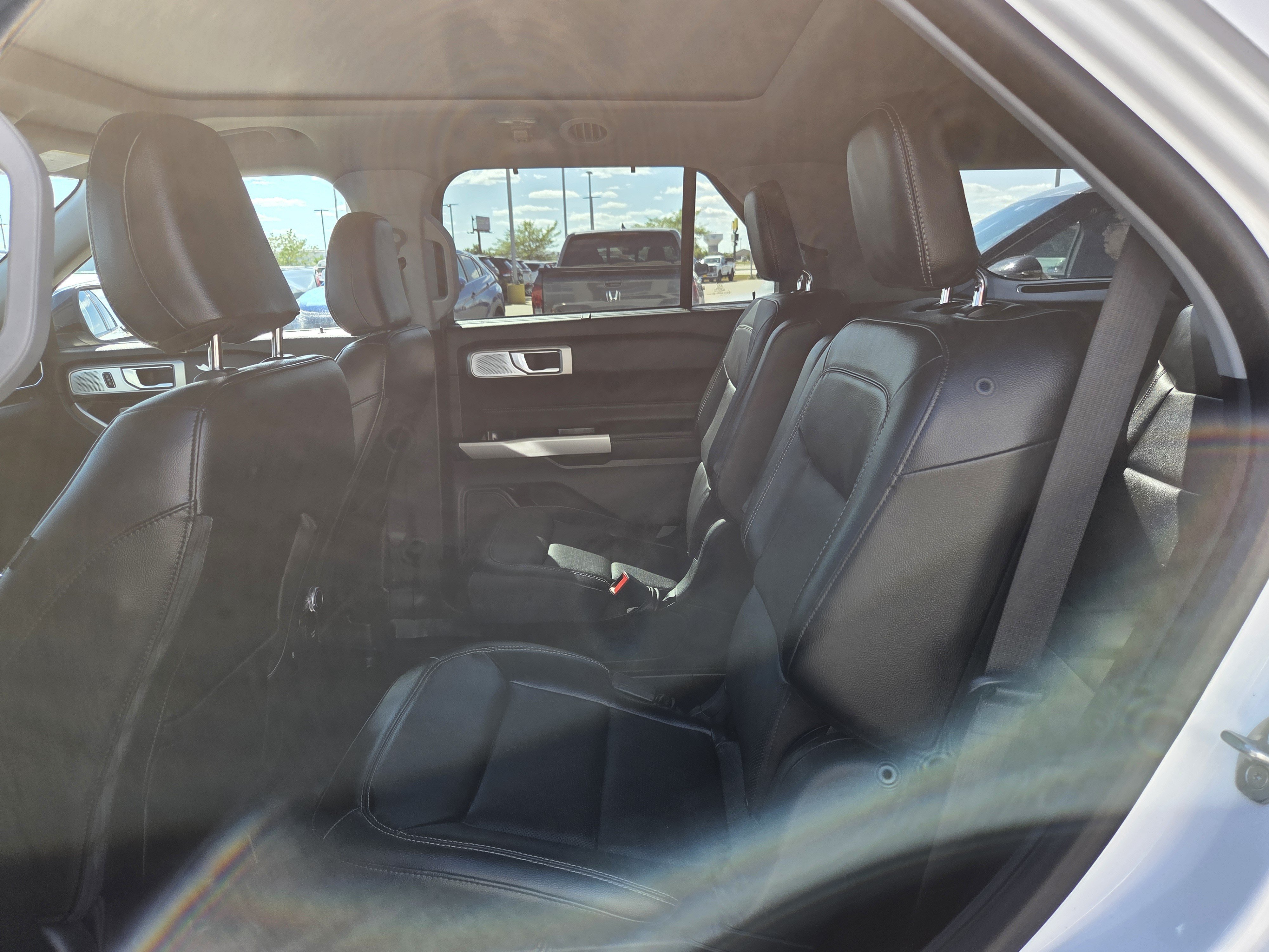 Certified 2023 Ford Explorer Limited w/ Limited Technology Package AWD/4WD image 19