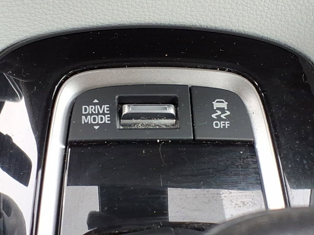 Used 2023 Toyota Corolla SE FWD image 18