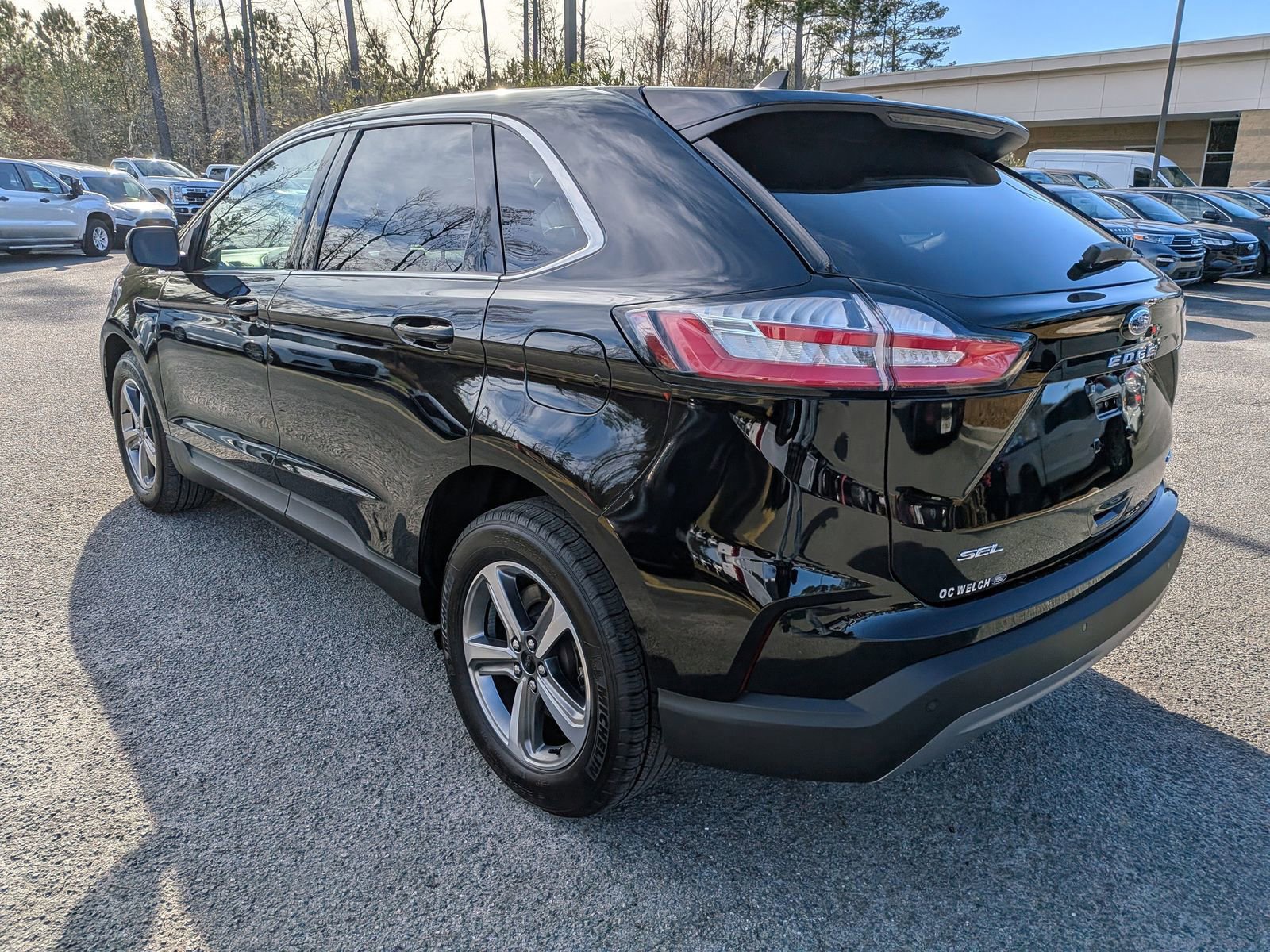 Certified 2024 Ford Edge SEL w/ Convenience Package image 3