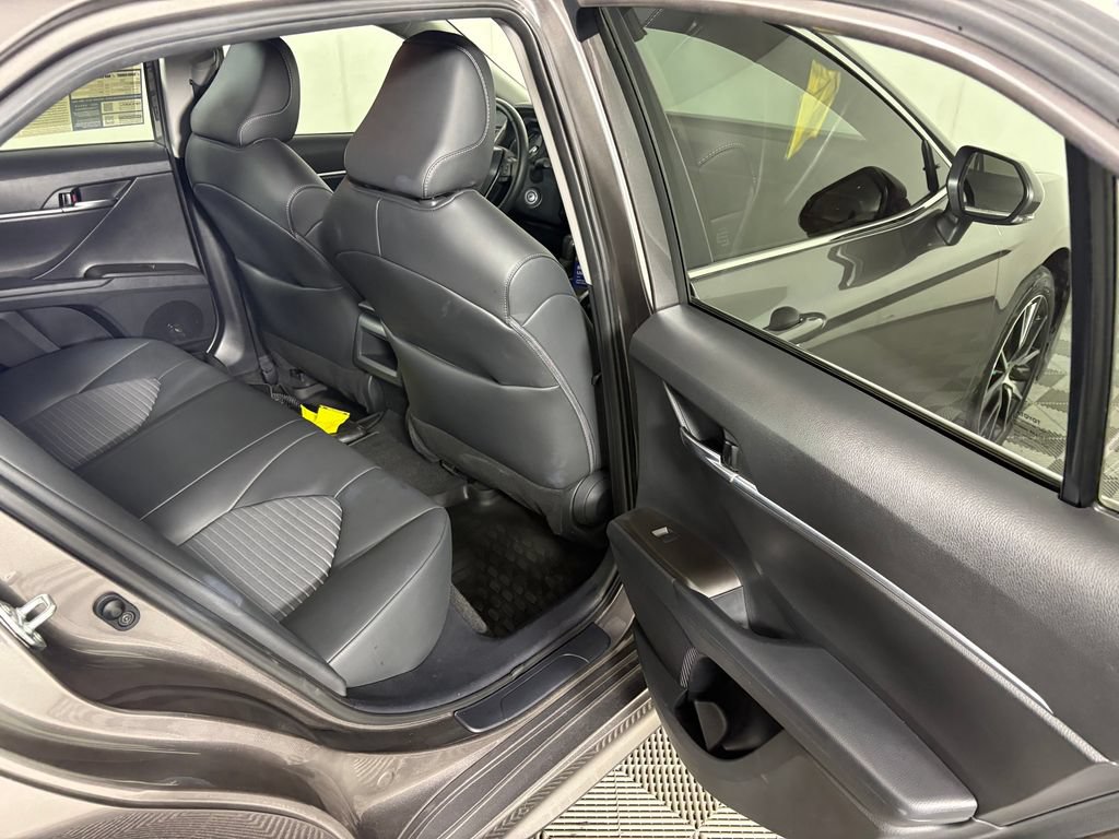 Used 2024 Toyota Camry SE FWD image 31