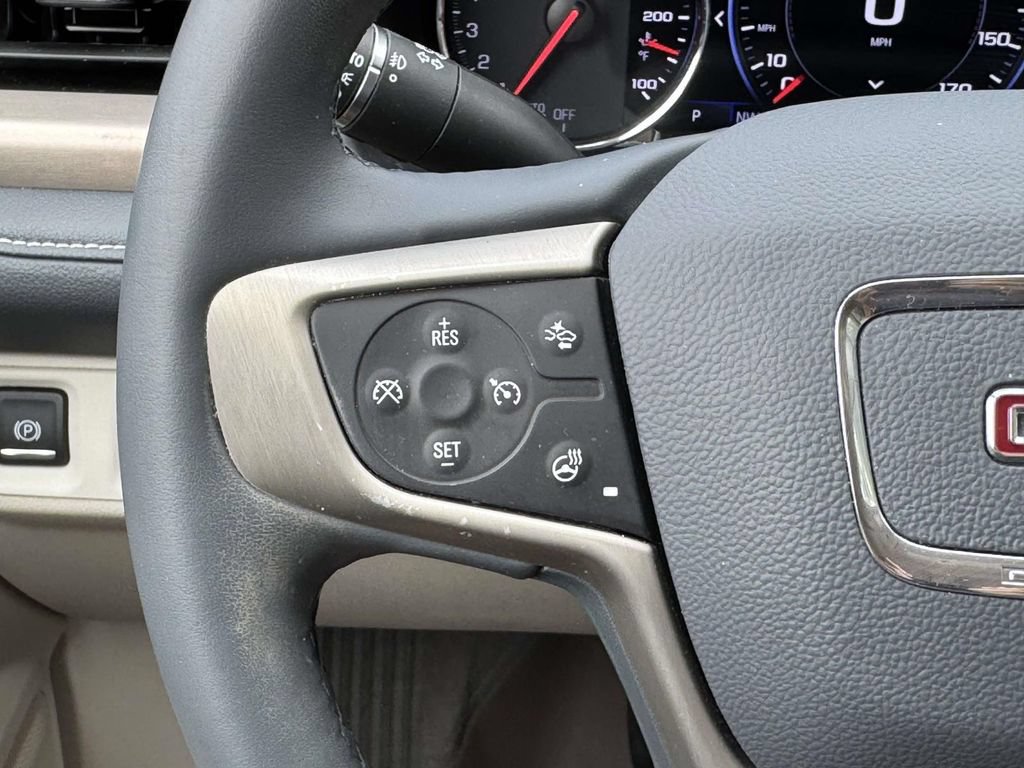 Used 2023 GMC Acadia Denali w/ Denali Ultimate Package FWD image 12