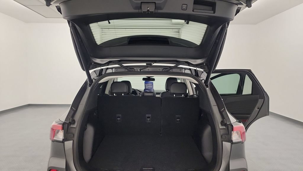Certified 2022 Ford Escape Titanium w/ Class II Trailer Tow Package AWD/4WD image 29