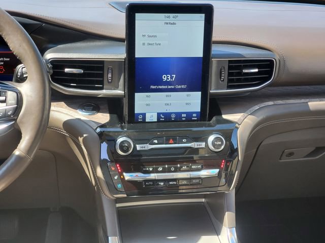 Certified 2022 Ford Explorer Platinum w/ Equipment Group 601A AWD/4WD image 26