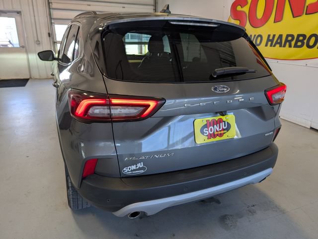 Certified 2024 Ford Escape Platinum AWD/4WD image 36