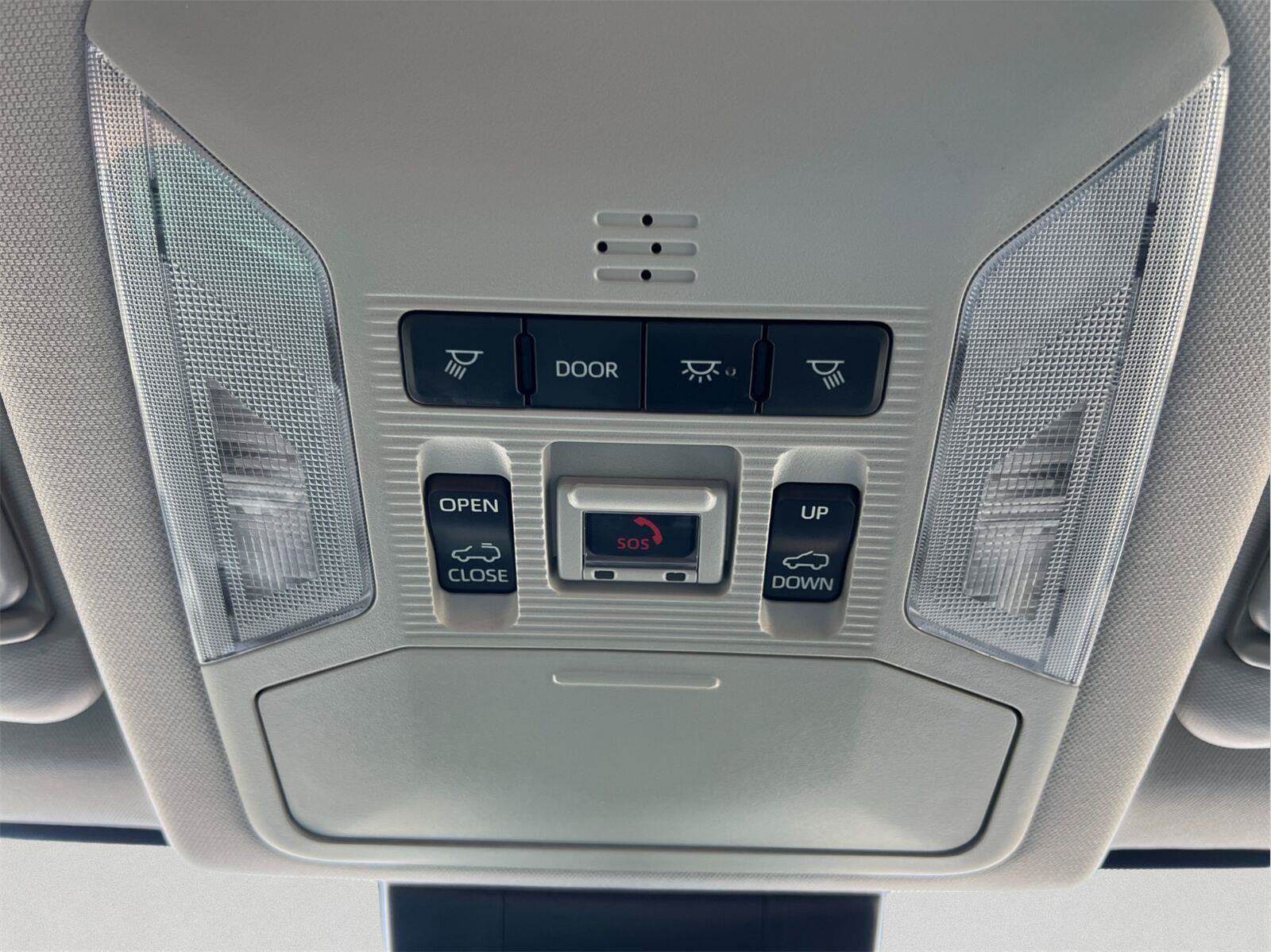 Used 2023 Toyota RAV4 XLE Premium FWD image 39