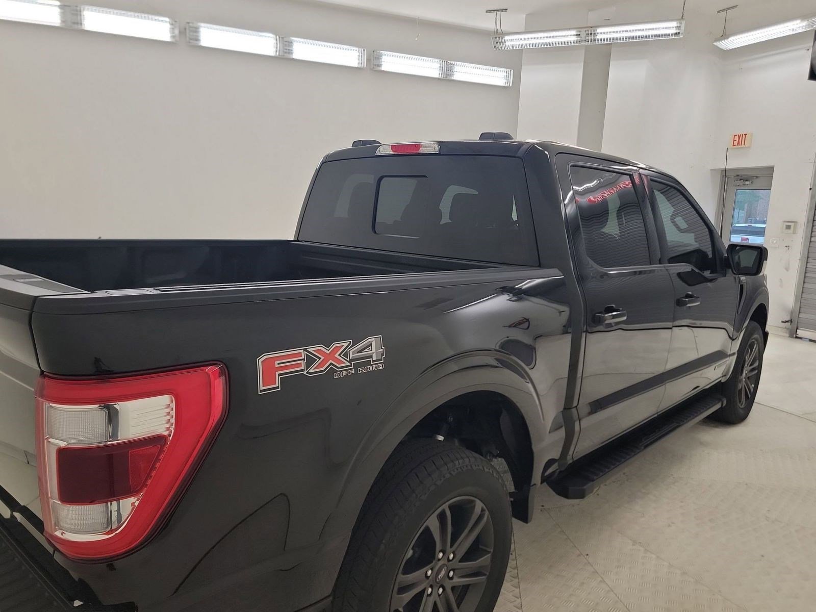 Certified 2022 Ford F150 Lariat w/ Equipment Group 502A High AWD/4WD image 7