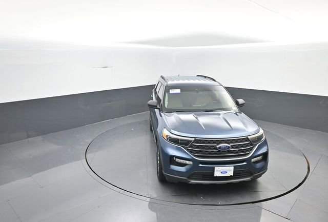 Certified 2020 Ford Explorer XLT w/ Equipment Group 202A image 18
