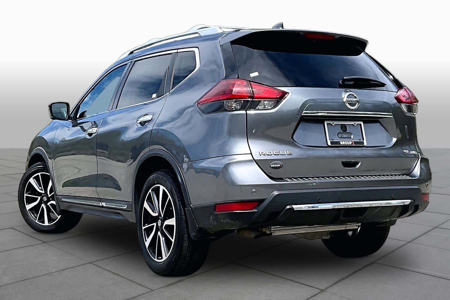 Used 2020 Nissan Rogue SL w/ Premium Package AWD/4WD image 12
