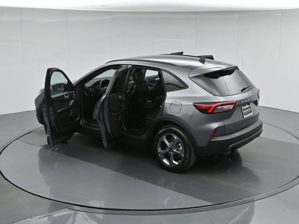 Certified 2025 Ford Escape ST-Line AWD/4WD image 46