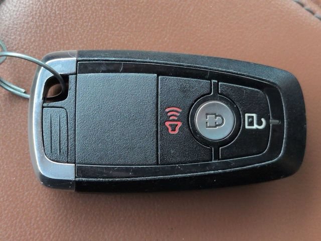 Certified 2023 Ford Maverick Lariat w/ Lariat Luxury Package FWD image 29