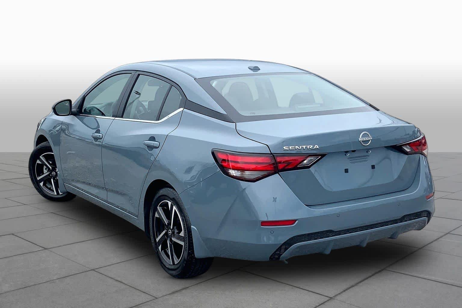 Used 2025 Nissan Sentra SV w/ All-Weather Package FWD image 11