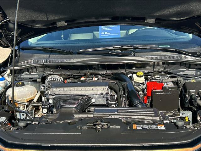 Certified 2025 Ford Escape Platinum AWD/4WD image 26