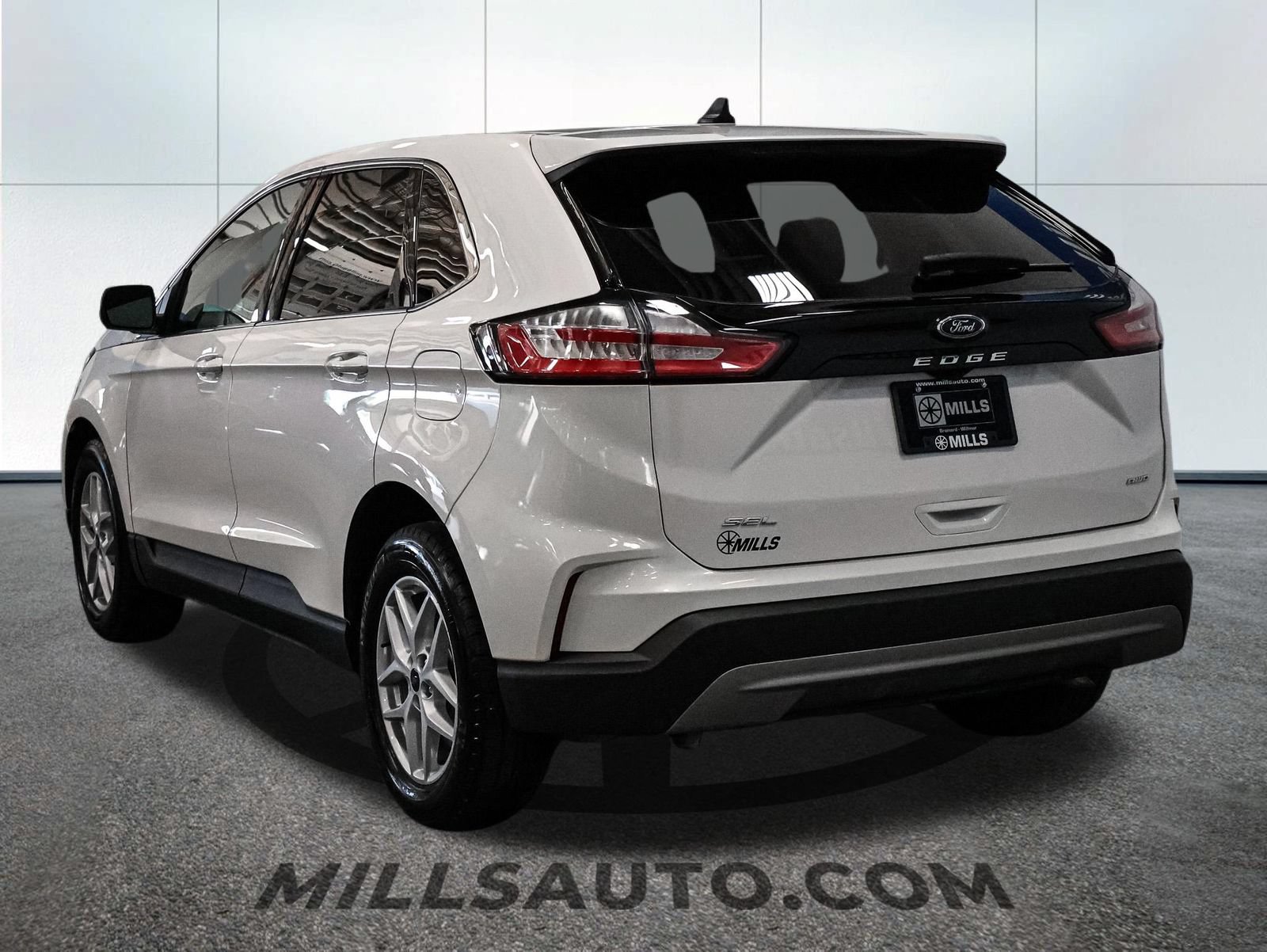 Certified 2022 Ford Edge SEL AWD/4WD image 5