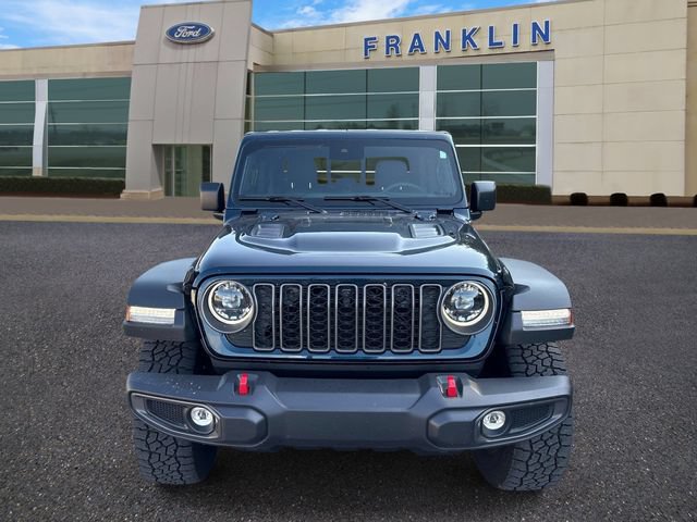 Used 2025 Jeep Gladiator Rubicon w/ Safety Group AWD/4WD image 2
