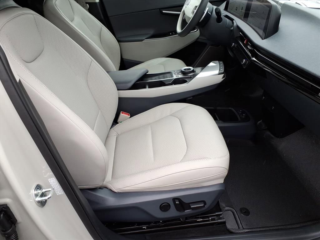 Used 2023 Kia EV6 Wind w/ Wind Technology Package image 8