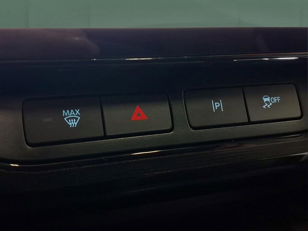 Certified 2025 Ford F150 Lightning Platinum AWD/4WD image 10