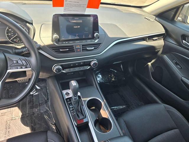 Used 2022 Nissan Altima 2.5 SV FWD image 17