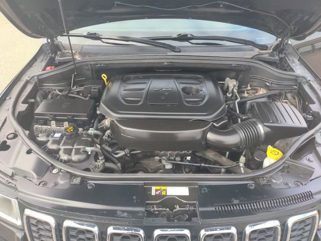 Used 2020 Jeep Grand Cherokee Limited w/ Luxury Group II image 42