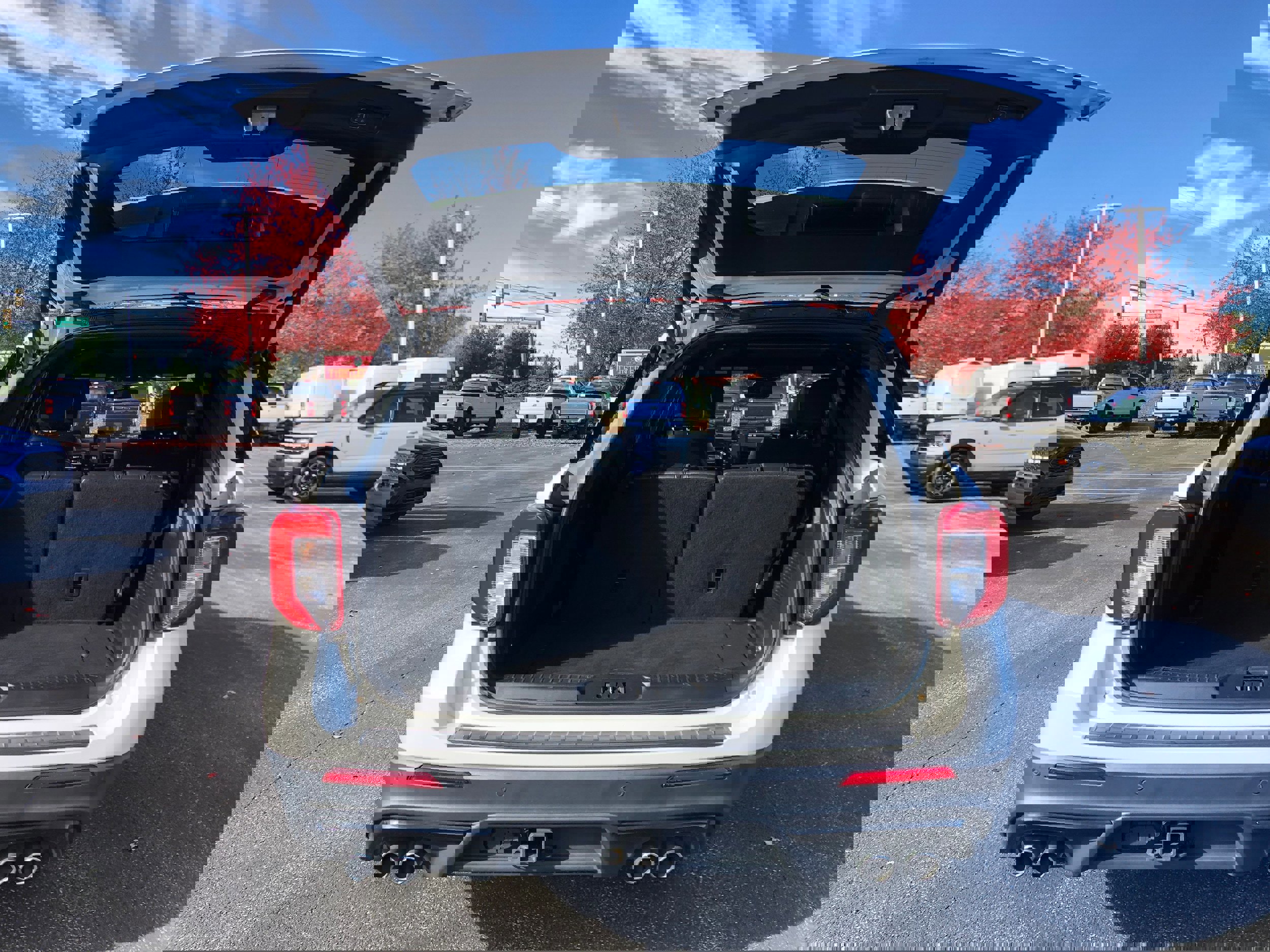 Certified 2022 Ford Explorer ST w/ Equipment Group 401A image 9