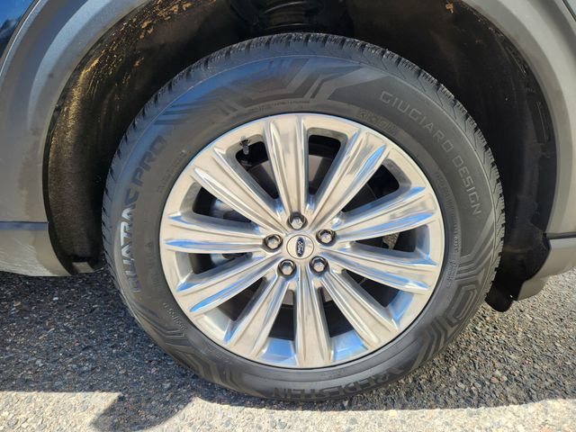 Certified 2022 Ford Explorer Limited w/ Hybrid Equipment Group 310A AWD/4WD image 23