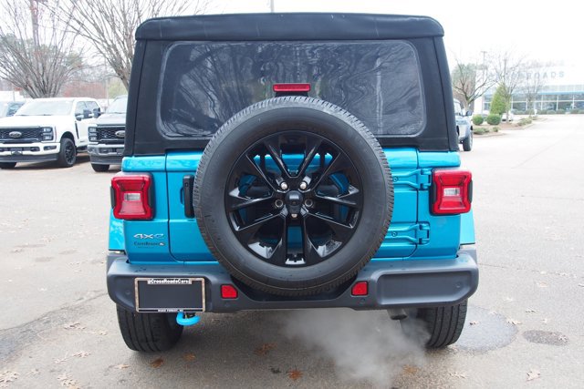 Used 2024 Jeep Wrangler Unlimited Sahara w/ Technology Group image 6