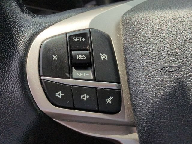 Certified 2021 Ford Explorer XLT w/ Equipment Group 202A RWD image 30