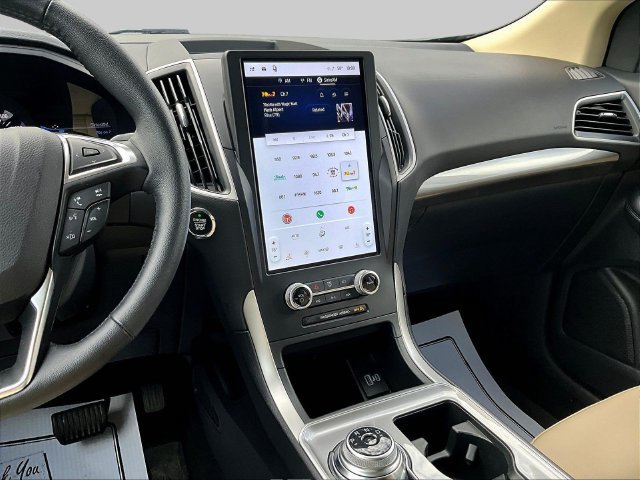 Certified 2024 Ford Edge SEL w/ Convenience Package AWD/4WD image 9