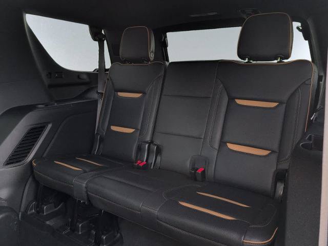 Used 2023 GMC Yukon AT4 w/ AT4 Premium Package AWD/4WD image 18
