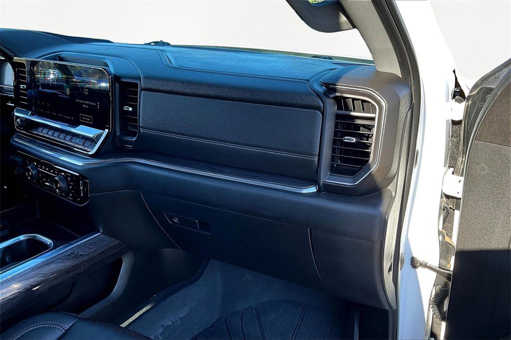 Used 2023 Chevrolet Silverado 1500 LTZ image 17