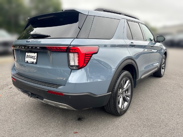 Certified 2025 Ford Explorer Active w/ Active Comfort Package AWD/4WD image 8
