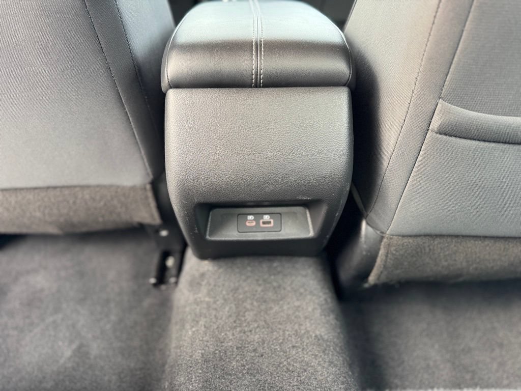 Used 2024 Nissan Altima 2.5 SV FWD image 35