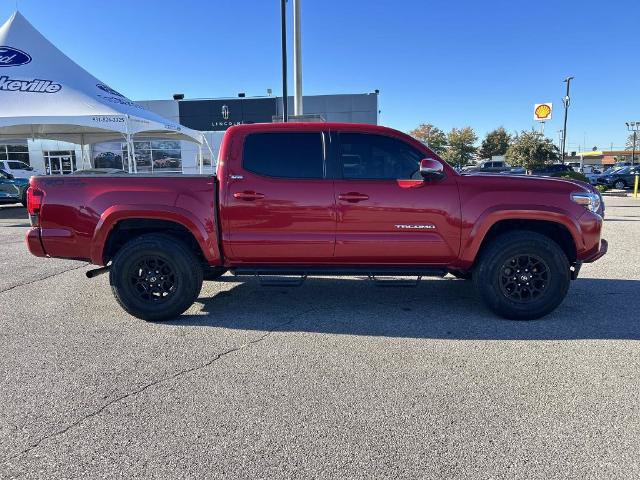 Used 2022 Toyota Tacoma SR5 RWD image 3