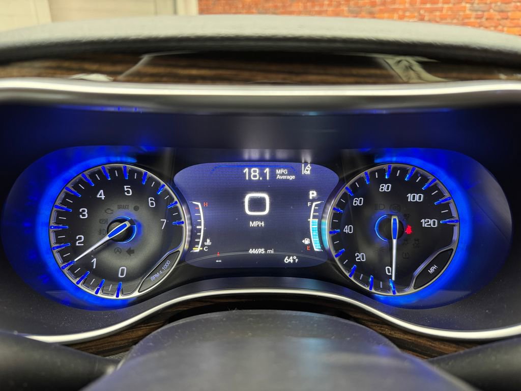 Used 2021 Chrysler Pacifica Pinnacle AWD/4WD image 18