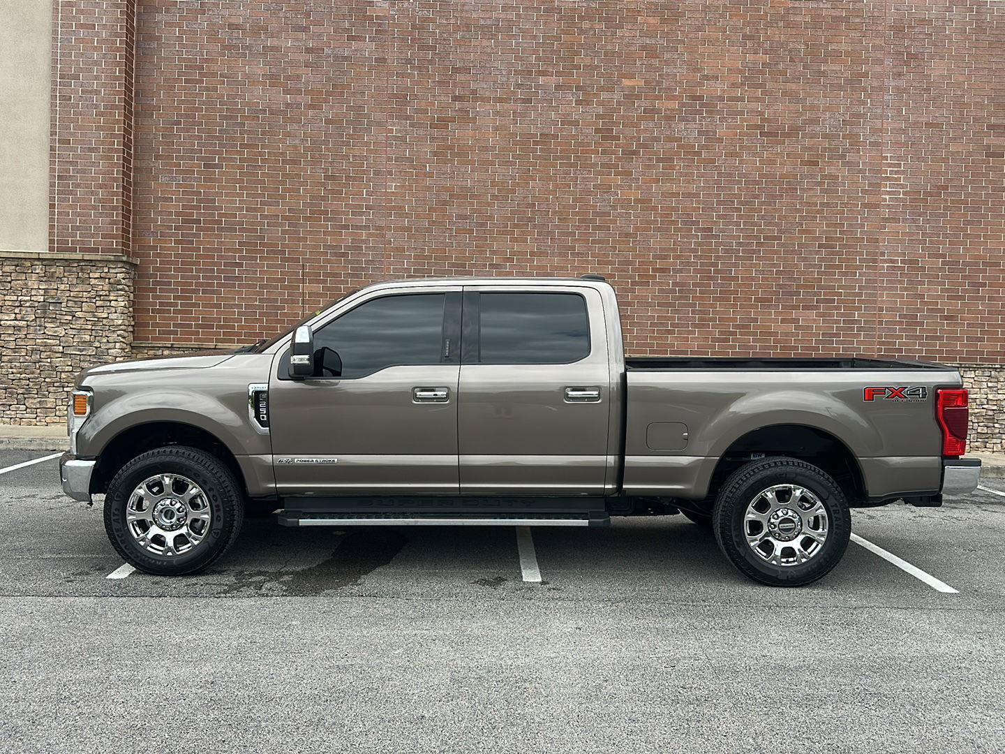 Certified 2021 Ford F250 Lariat w/ Lariat Ultimate Package AWD/4WD image 2