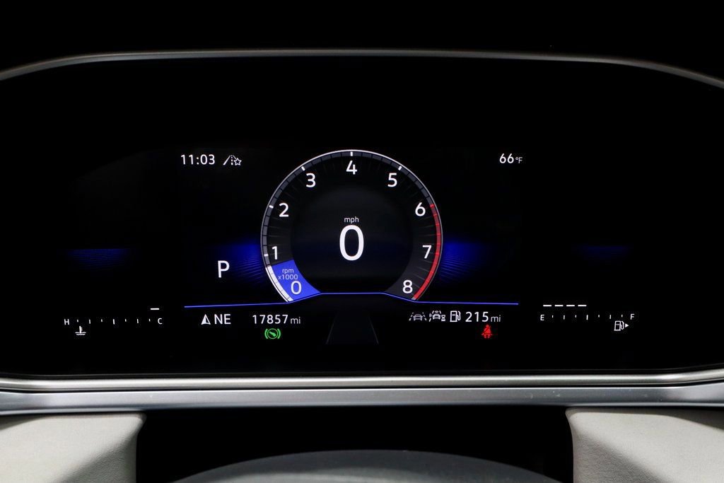 Used 2025 Volkswagen Taos SE image 28