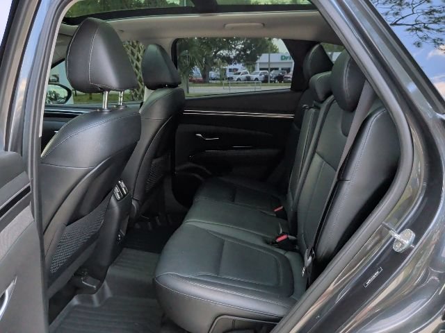 Used 2022 Hyundai Tucson Limited FWD image 16