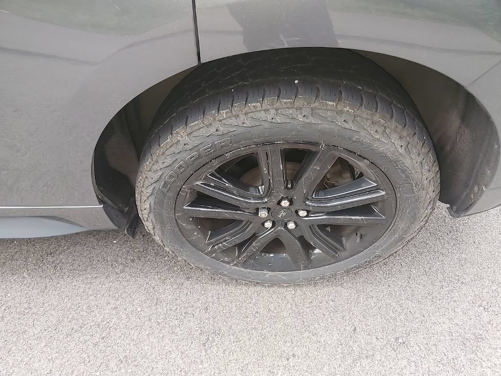 Certified 2024 Ford Edge ST-Line AWD/4WD image 6