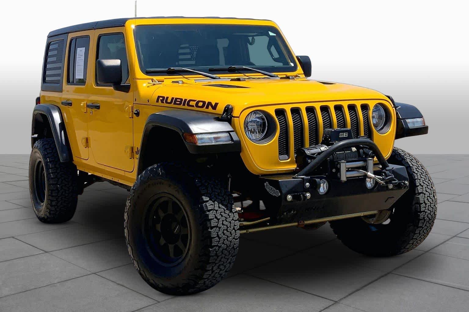 Used 2021 Jeep Wrangler Unlimited Rubicon w/ Cold Weather Group AWD/4WD image 3