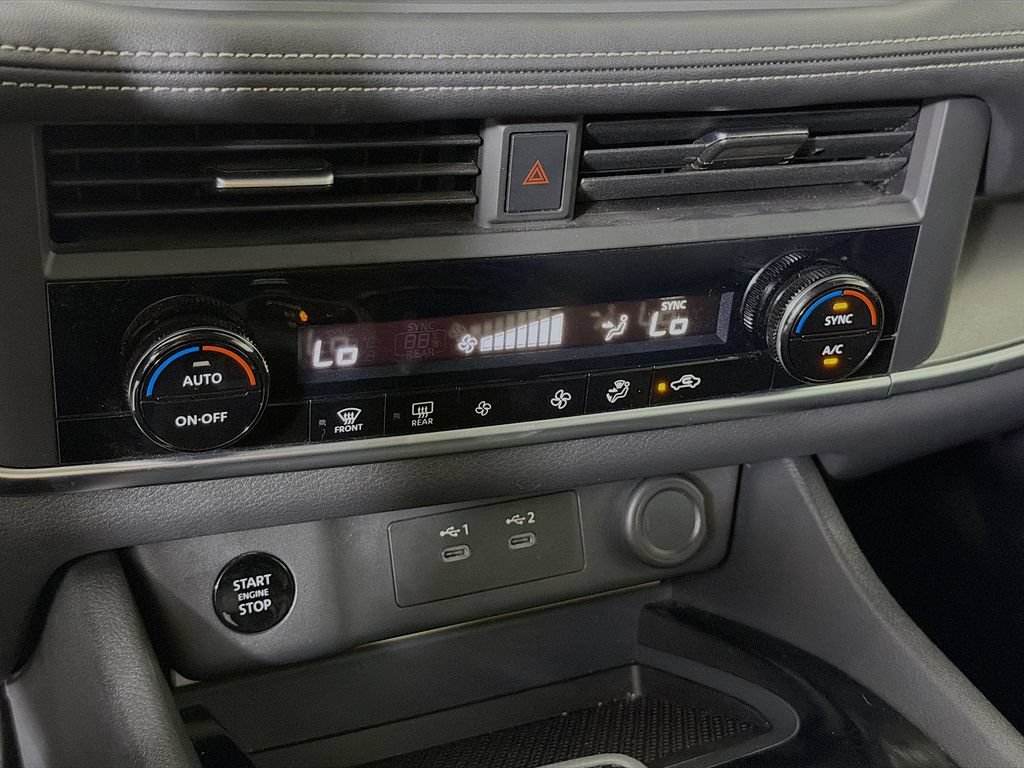 Used 2025 Nissan Rogue SV FWD image 19
