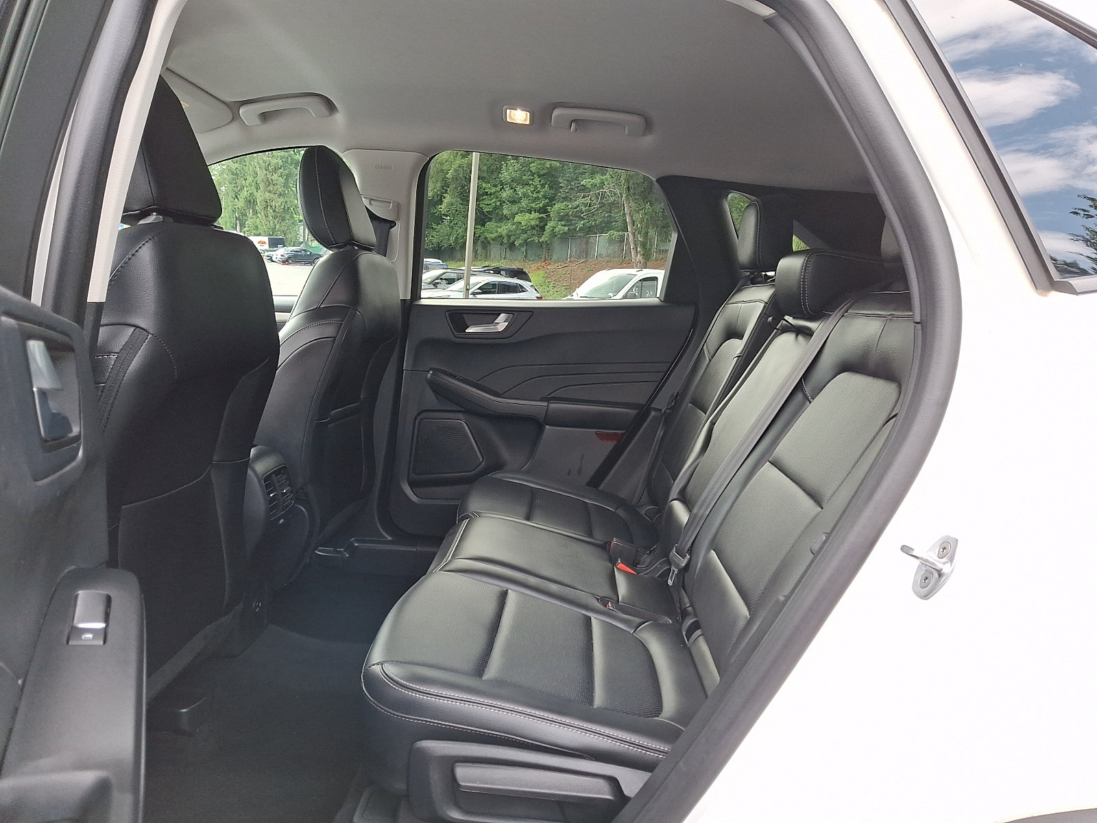 Certified 2021 Ford Escape SEL FWD image 10