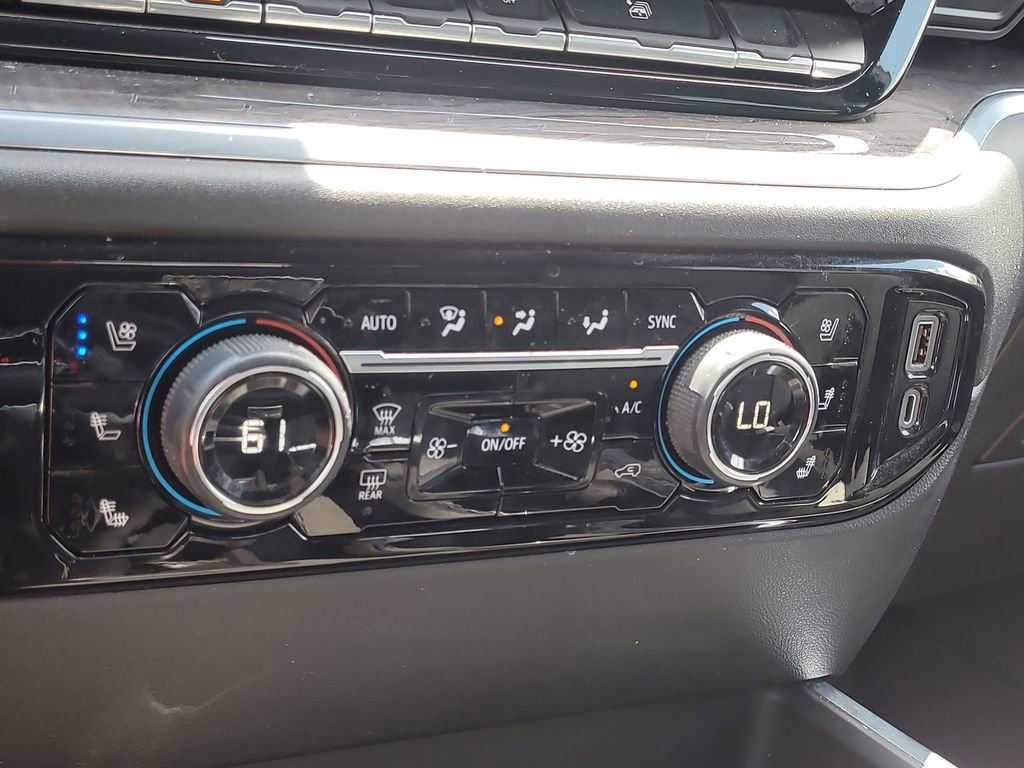 Used 2023 Chevrolet Silverado 1500 LTZ AWD/4WD image 23