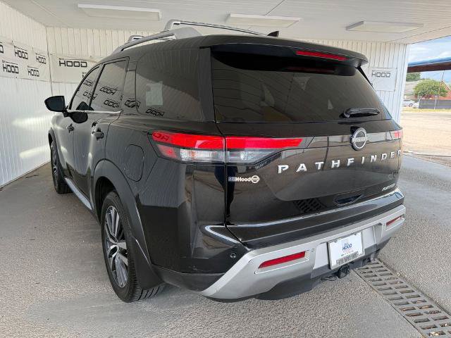 Used 2022 Nissan Pathfinder Platinum w/ Cargo Package FWD image 2