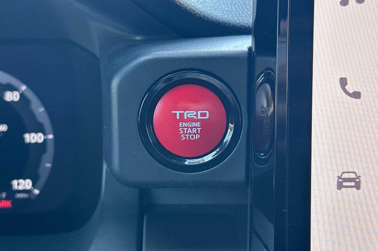 Used 2024 Toyota Tacoma TRD Sport w/ TRD Sport Premium Package AWD/4WD image 34