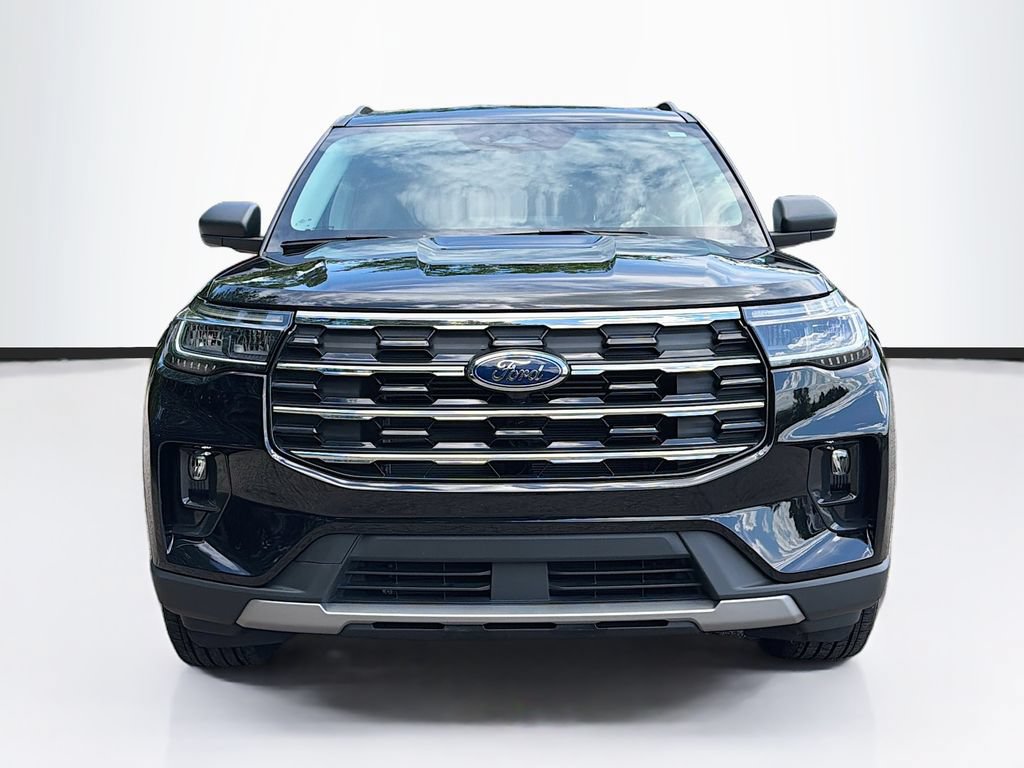 Certified 2025 Ford Explorer Active w/ Active Comfort Package AWD/4WD image 2