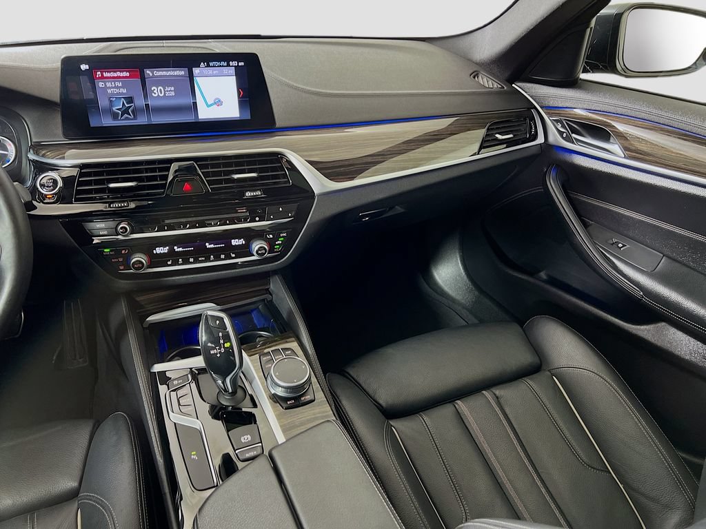 Used 2017 BMW 540i xDrive AWD/4WD image 29
