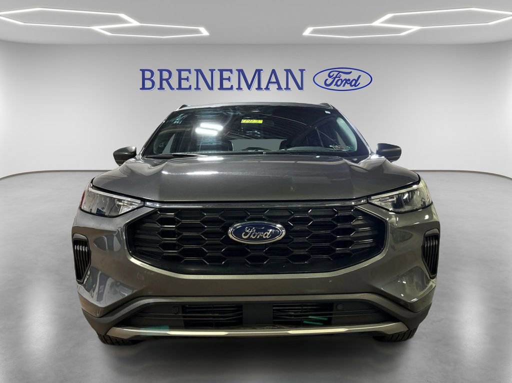 Certified 2025 Ford Escape ST-Line image 10