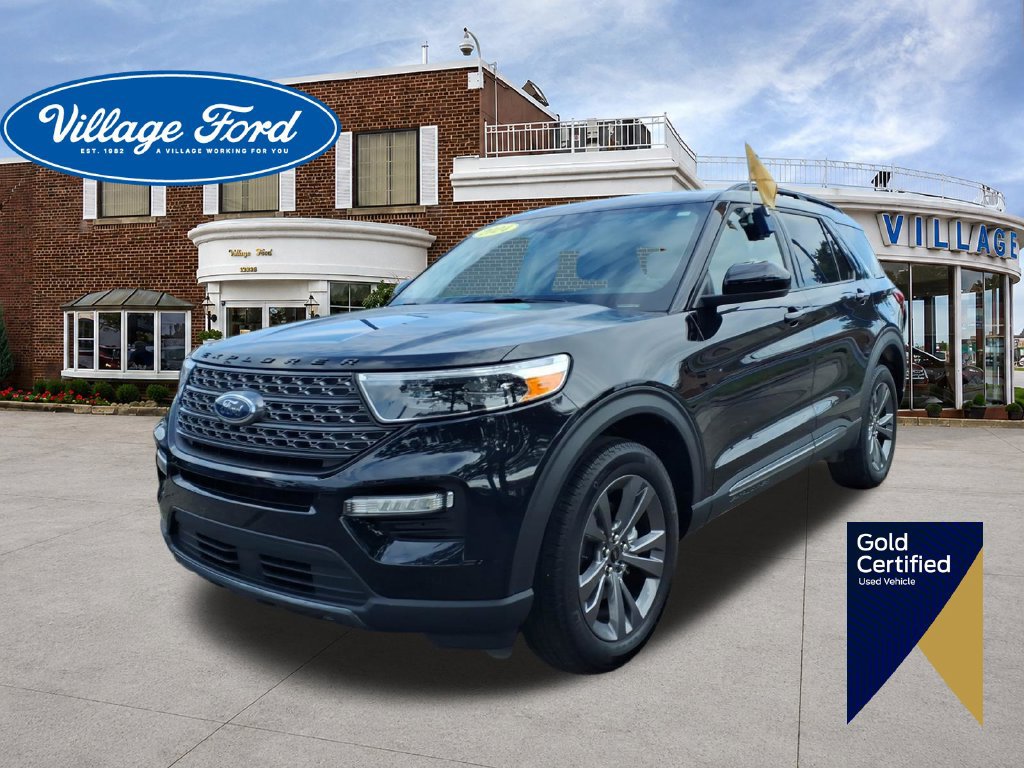 Certified 2024 Ford Explorer XLT w/ Equipment Group 202A