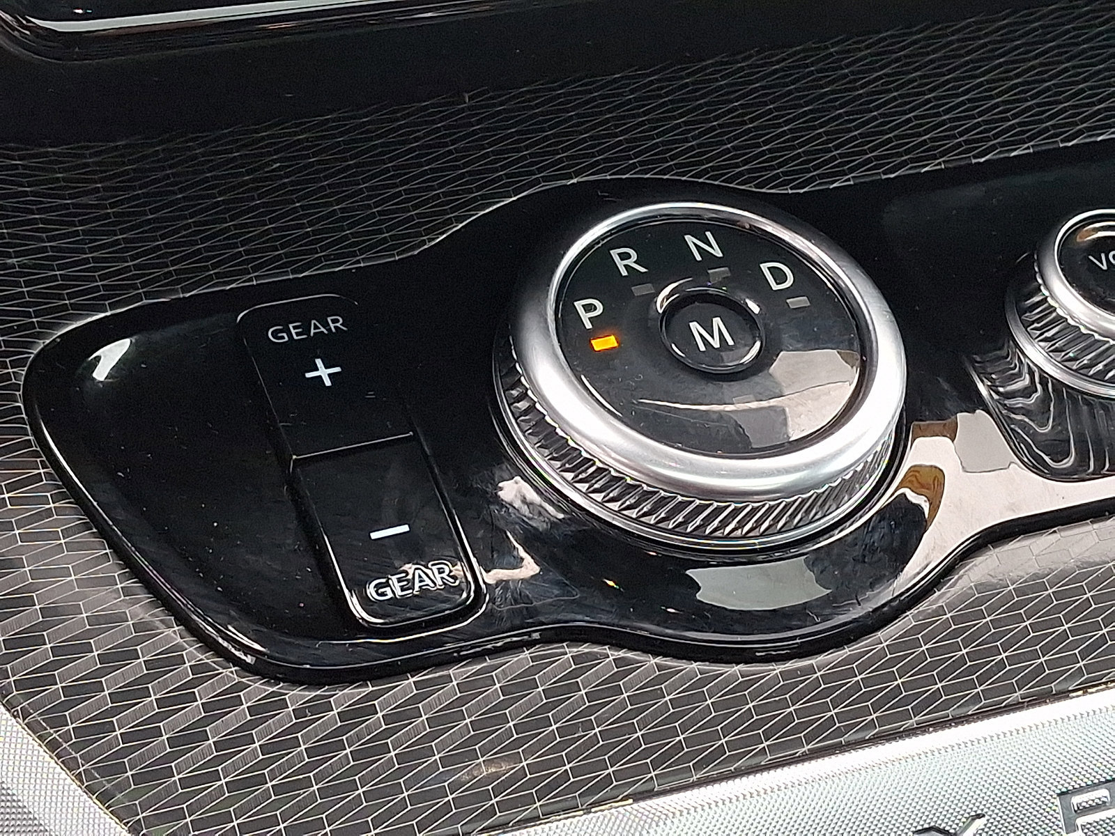 Certified 2025 Ford Expedition Platinum w/ Stealth Performance Package AWD/4WD image 17