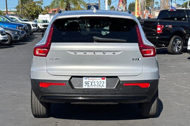 Used 2023 Volvo XC40 B5 Ultimate w/ Protection Package Premier image 27
